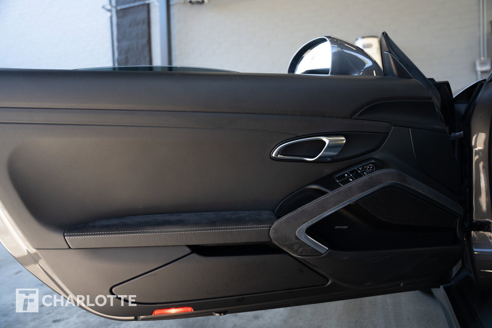 Used 2019 Porsche 911 GT3 RWD image 17