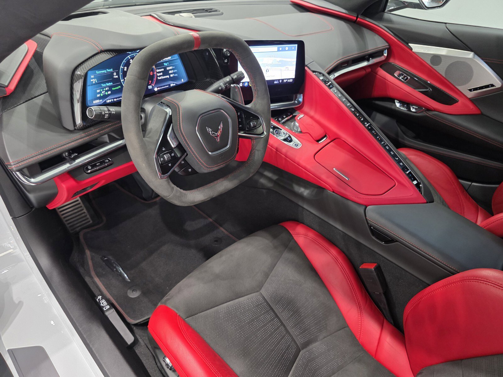 Used 2020 Chevrolet Corvette Stingray Premium Cpe w/ 3LT Preferred Equipment Group image 7