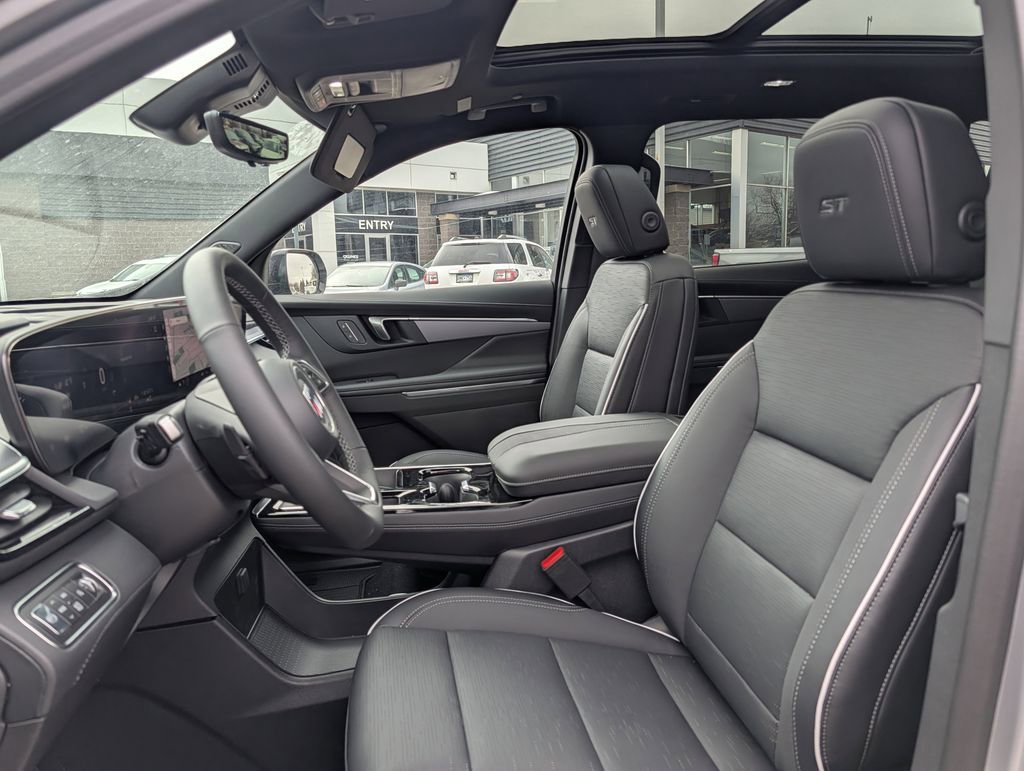 New 2026 Buick Enclave Sport Touring w/ Power Package image 5