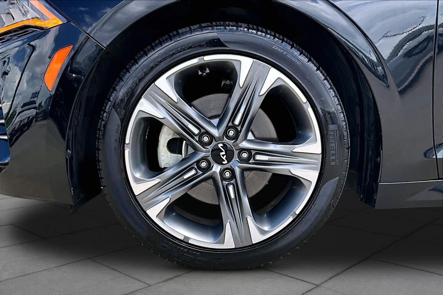 Used 2024 Kia K5 EX w/ EX Premium Package FWD image 11
