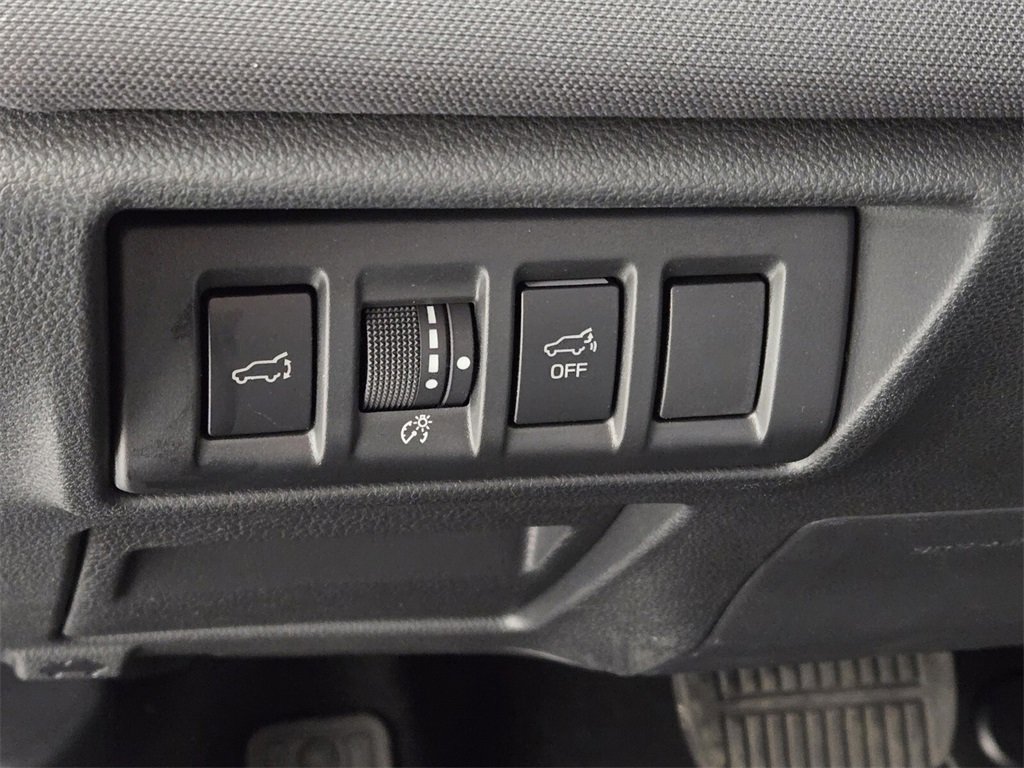 Certified 2025 Subaru Outback Premium image 26