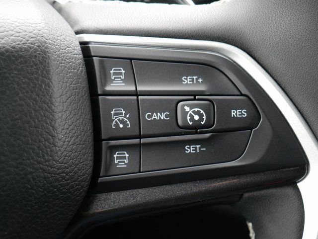 Used 2023 Jeep Grand Cherokee Altitude image 23