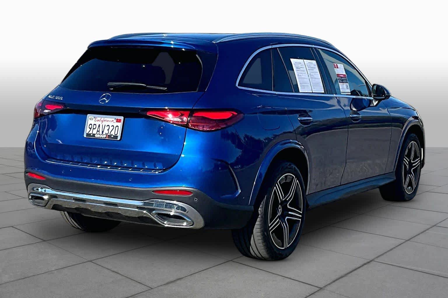 Used 2023 Mercedes-Benz GLC 300 image 12