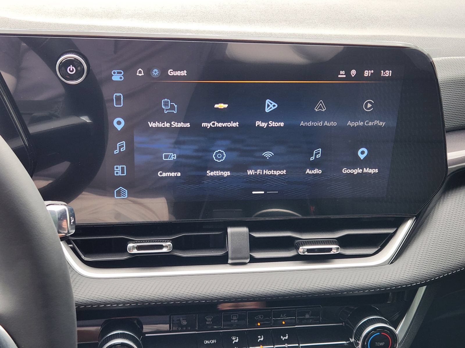 New 2027 Chevrolet Equinox LT w/ Midnight Edition FWD image 16