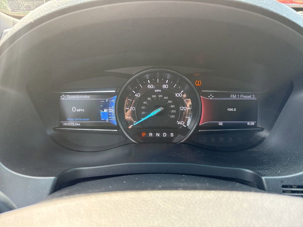 Used 2016 Ford Explorer XLT w/ Equipment Group 202A AWD/4WD image 10