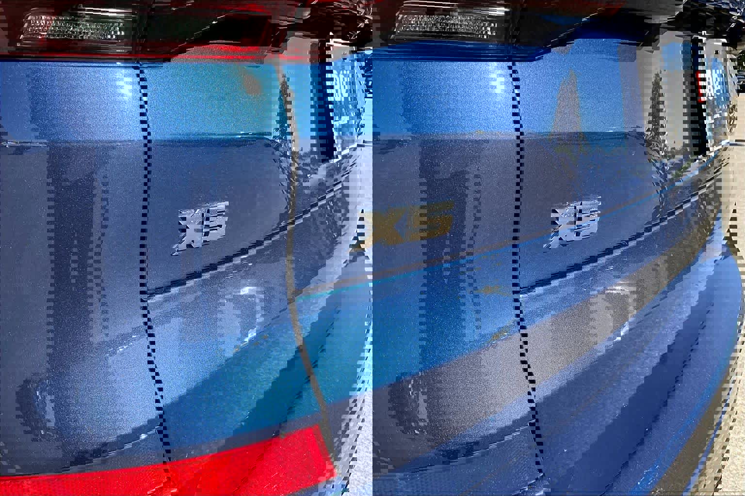 Used 2021 BMW X5 M50i w/ Executive Package image 55