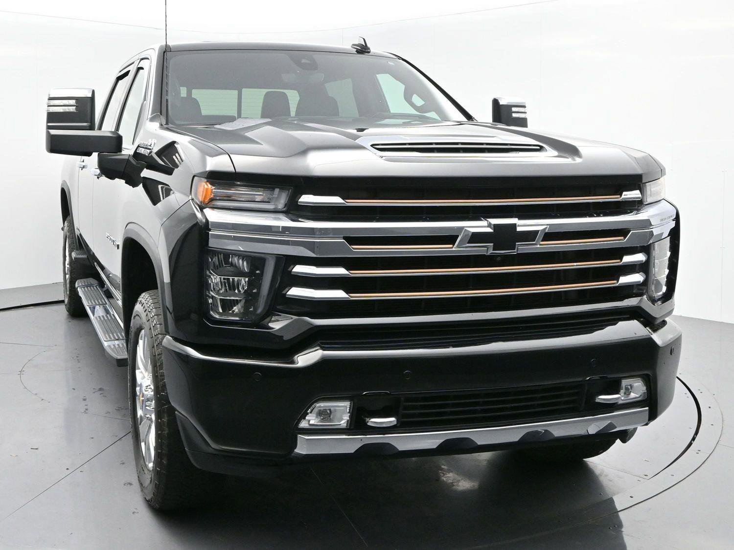 Used 2022 Chevrolet Silverado 2500 High Country w/ LPO, Dark Essentials Package image 2