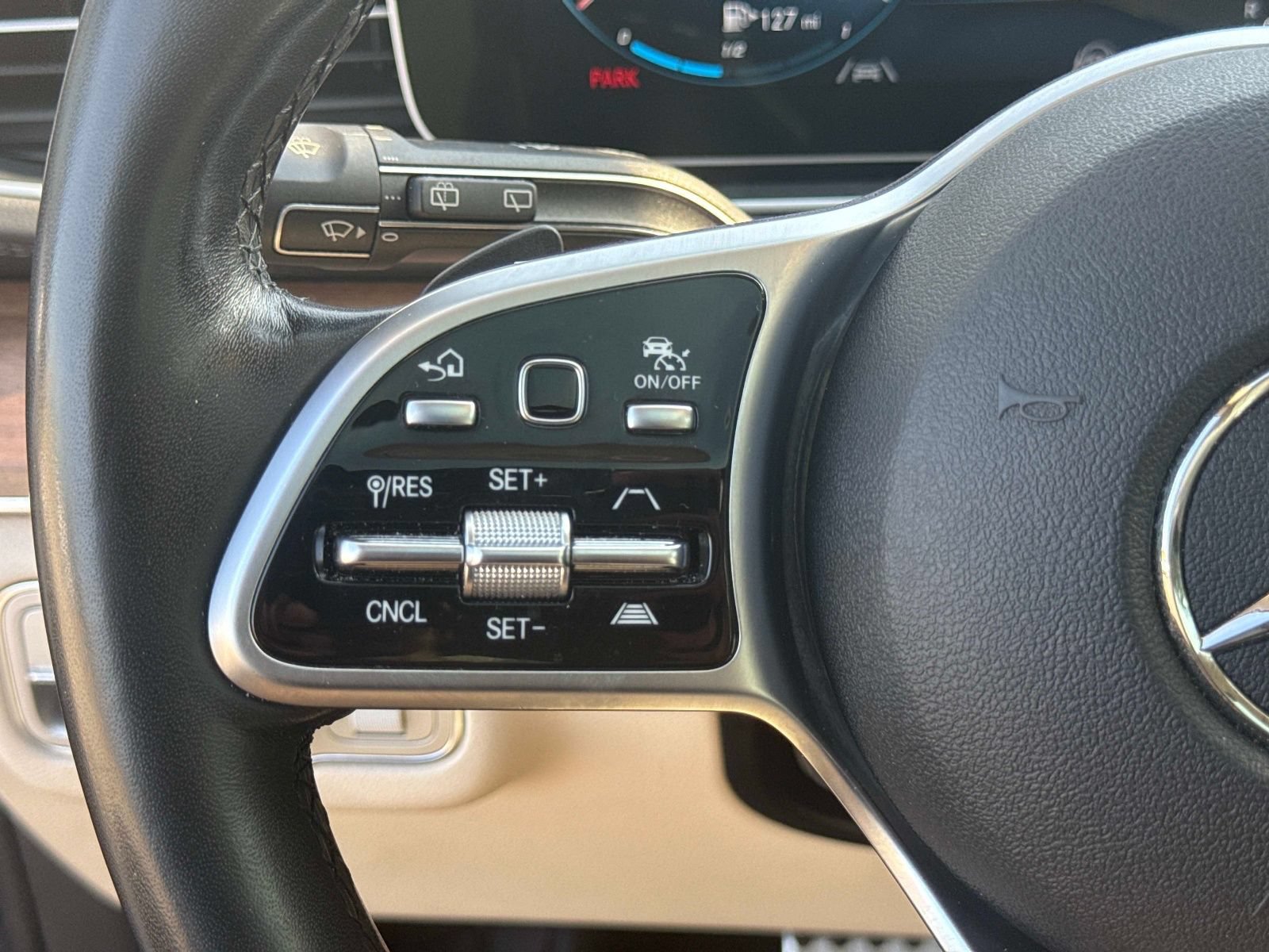 Used 2022 Mercedes-Benz GLS 450 4MATIC image 23