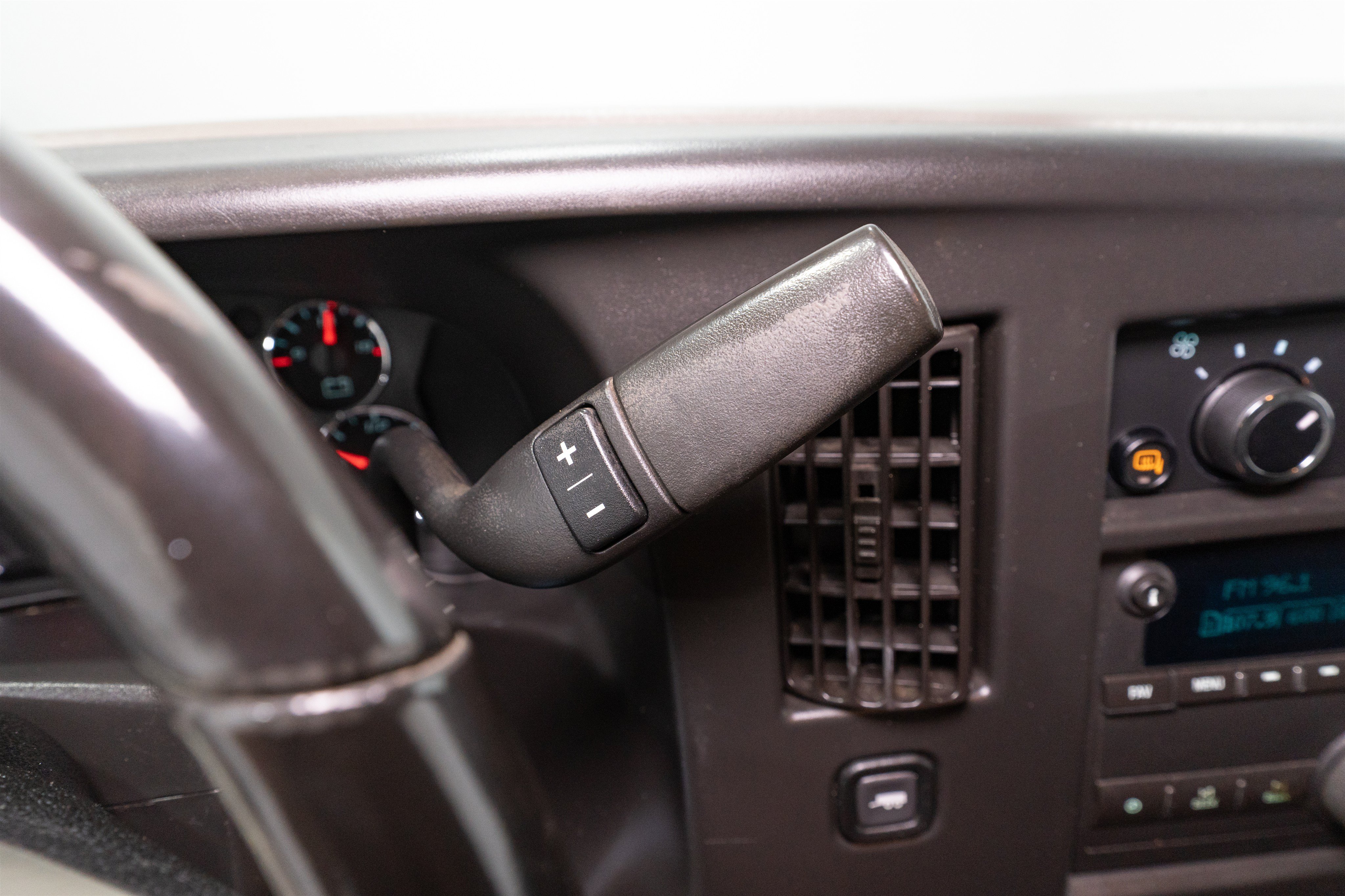 Used 2019 GMC Savana 2500 w/ Driver Convenience Package RWD image 25