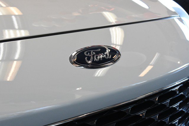 Used 2020 Ford Escape SE AWD/4WD image 5