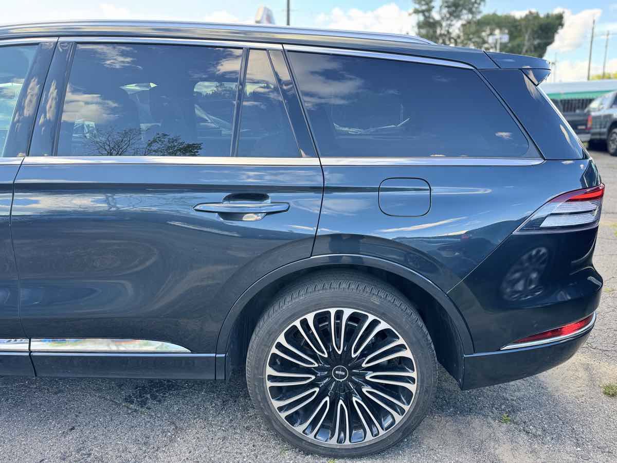 Used 2020 Lincoln Aviator Black Label w/ Dynamic Handling Package AWD/4WD image 12