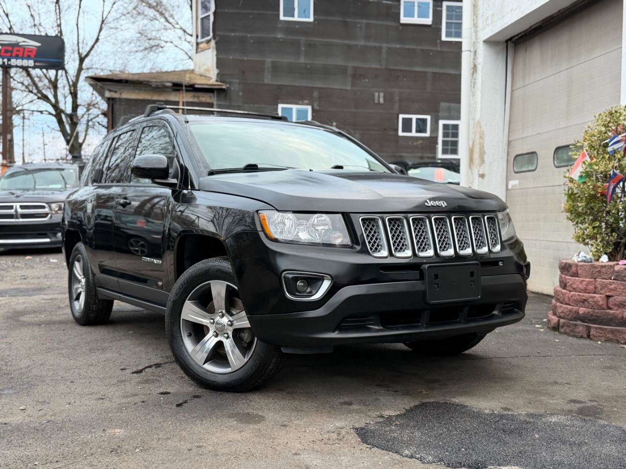 Used 2016 Jeep Compass High Altitude image 11
