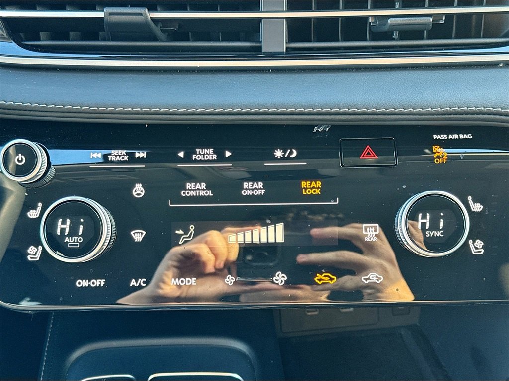 Used 2026 INFINITI QX60 Luxe w/ Cargo Package image 17