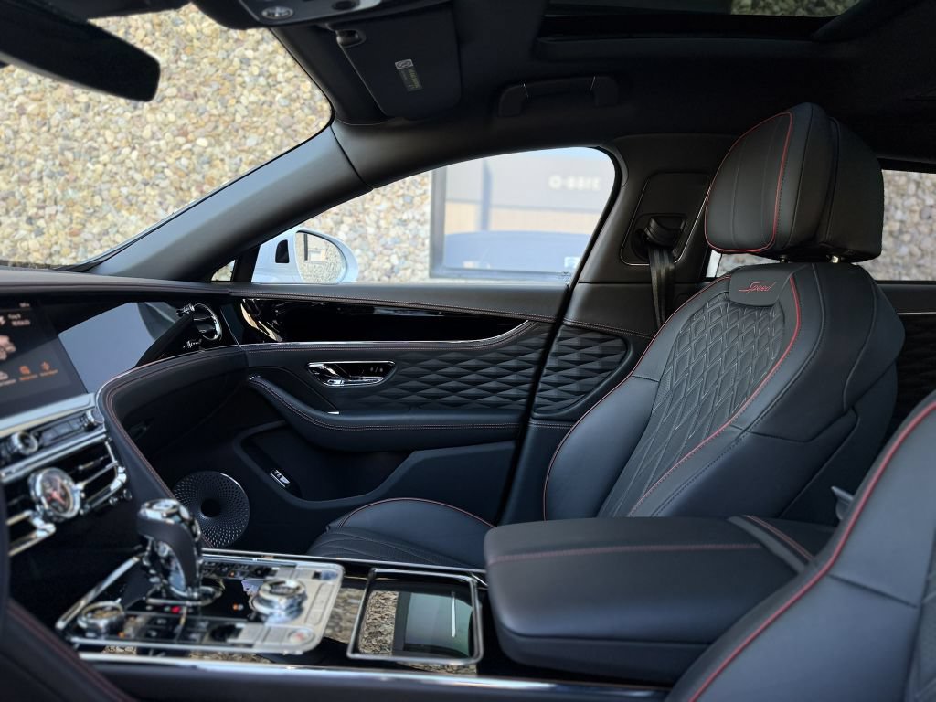 Used 2023 Bentley Flying Spur W12 AWD/4WD image 37