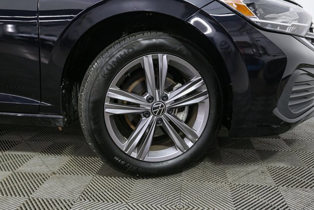 Used 2023 Volkswagen Jetta SE image 14