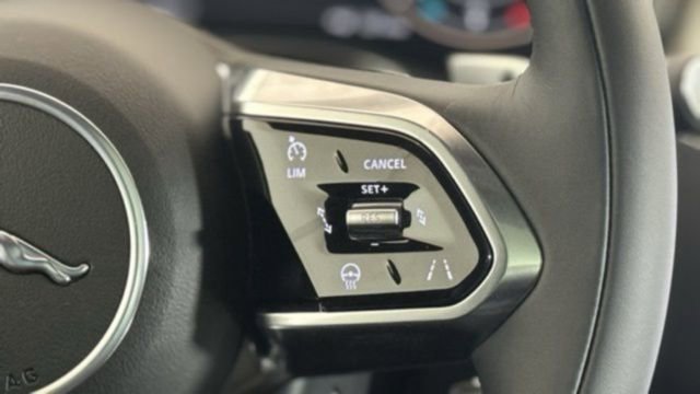 New 2026 Jaguar F-PACE R-Dynamic S image 21