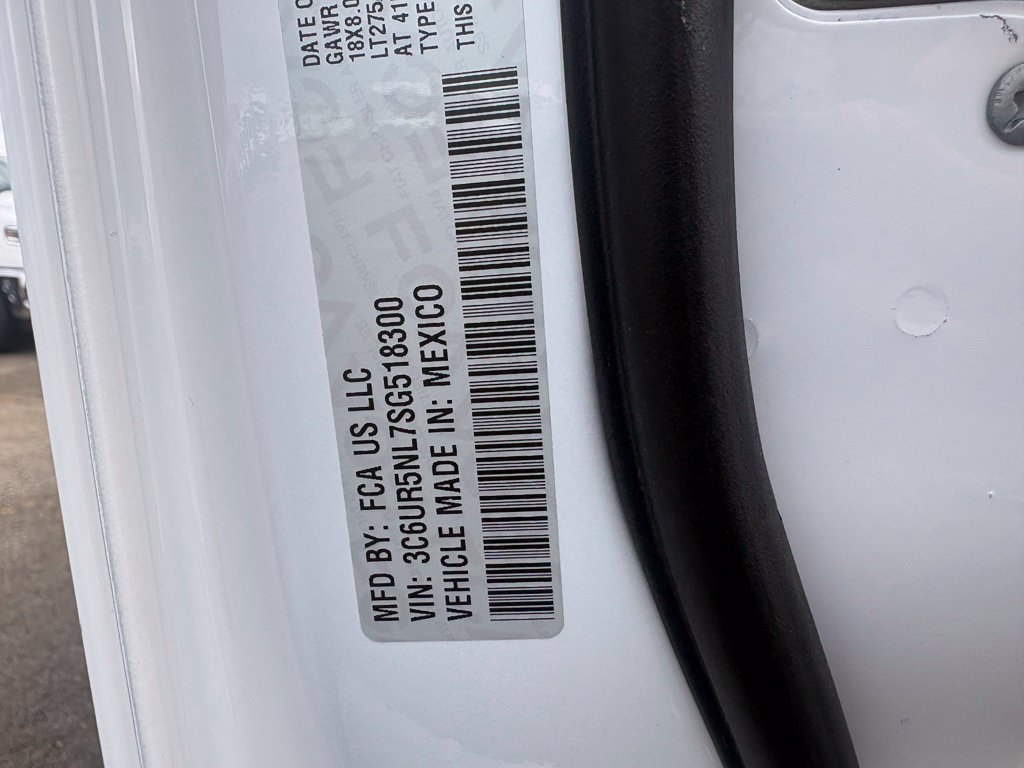 Used 2025 RAM 2500 Laramie AWD/4WD image 31