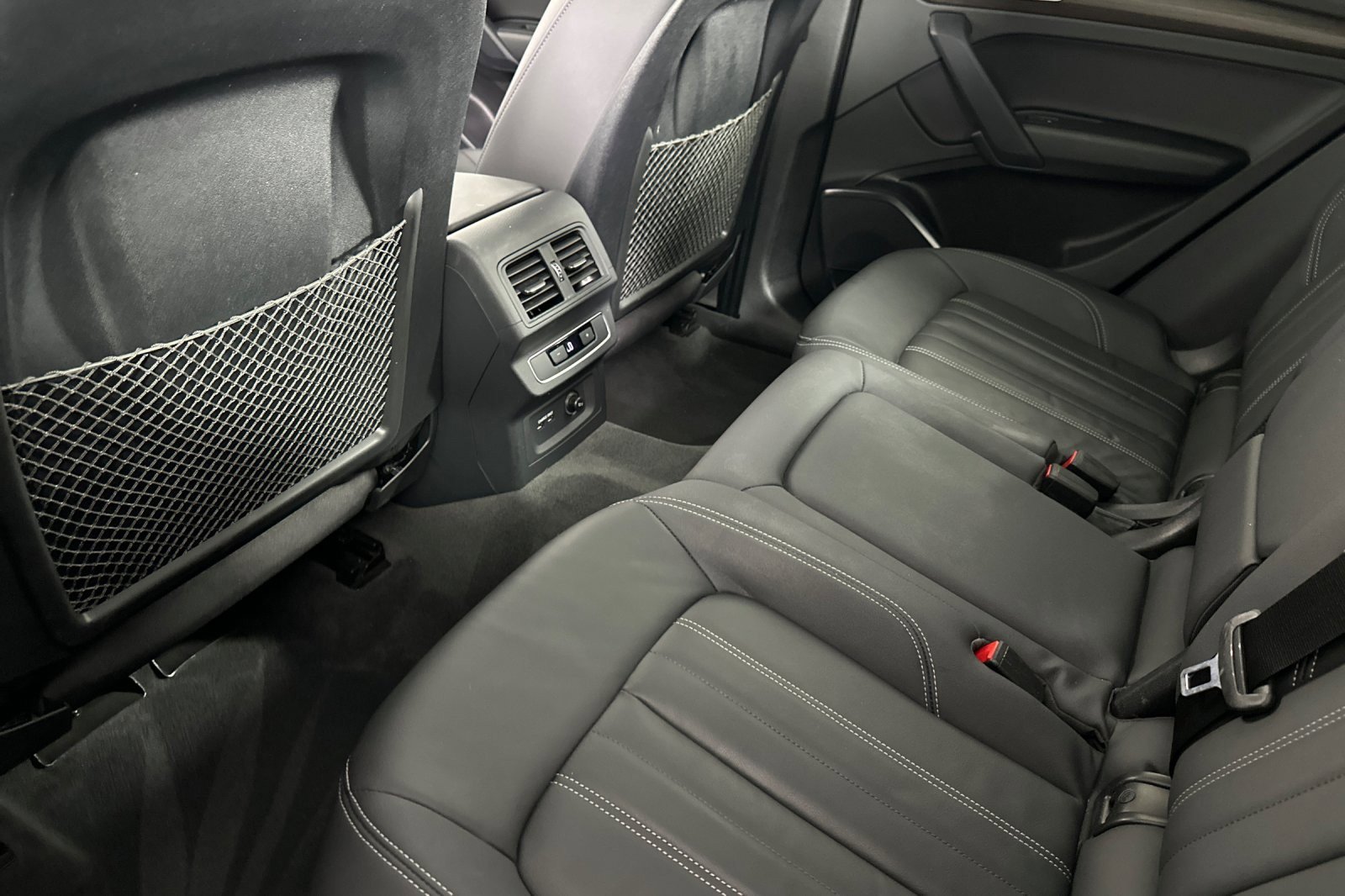 Used 2023 Audi Q5 2.0T Premium w/ Convenience Package image 11