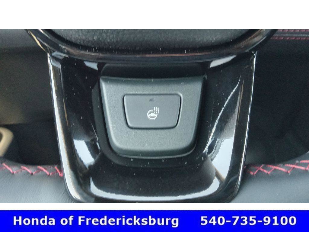 Used 2025 Honda Pilot Black Edition image 16