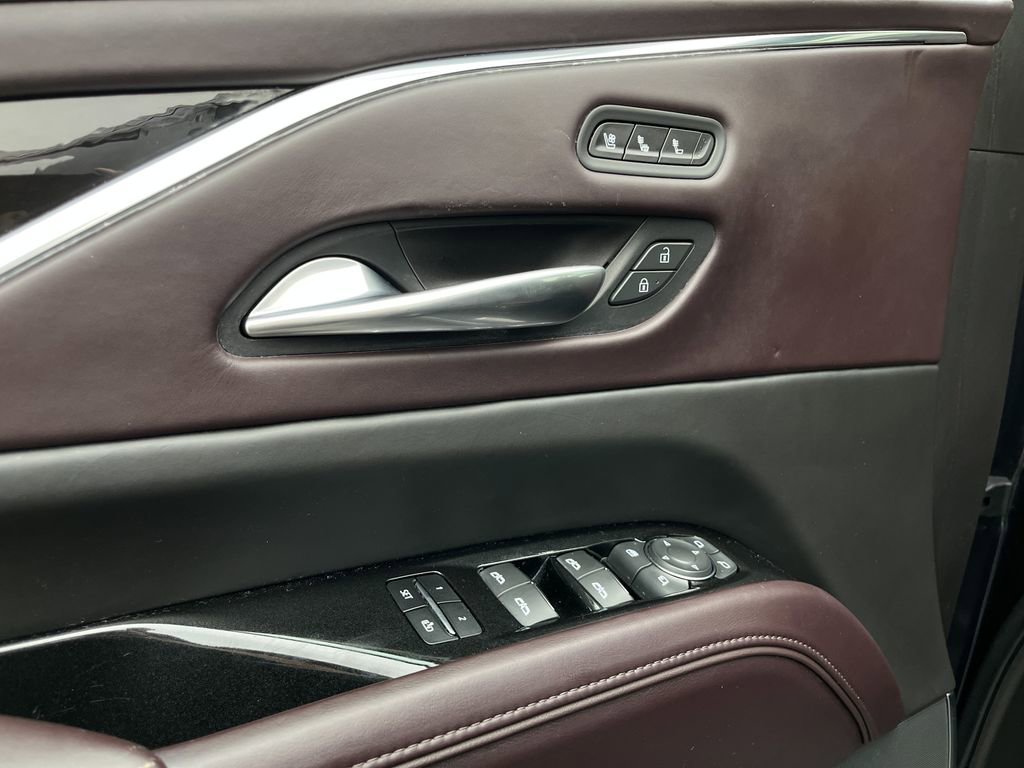 Used 2021 Cadillac Escalade ESV Sport Platinum w/ LPO, ONYX Package image 12