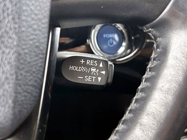 Used 2020 Toyota Prius Prime Limited FWD image 21
