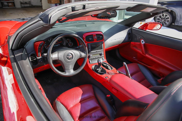 Used 2007 Chevrolet Corvette Convertible w/ Preferred Equipment Group RWD image 30