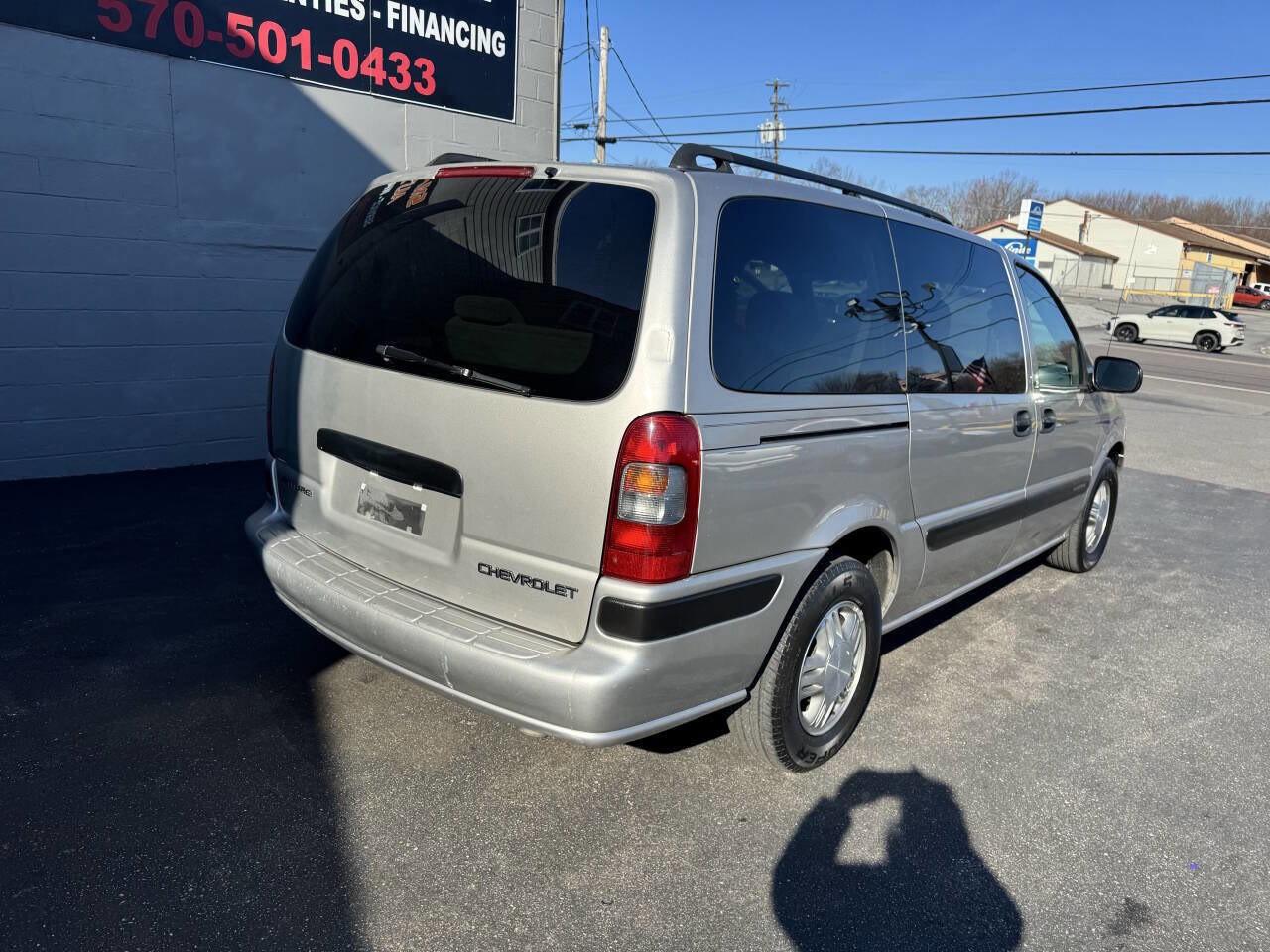 Used 2005 Chevrolet Venture LS w/ Easy Order Package image 8