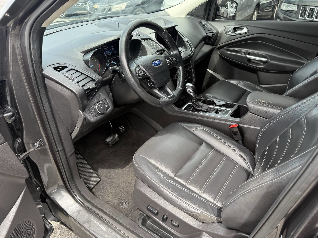 Used 2019 Ford Escape SEL image 8