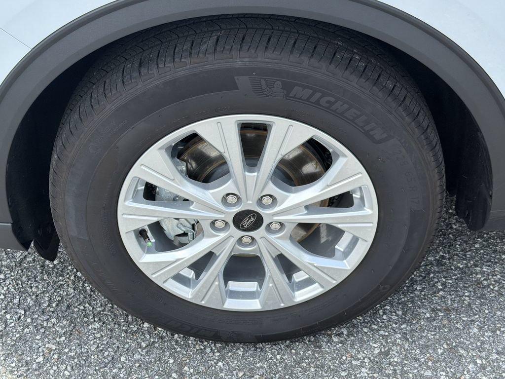 Used 2026 Ford Escape Active w/ Cold Weather Package FWD image 11