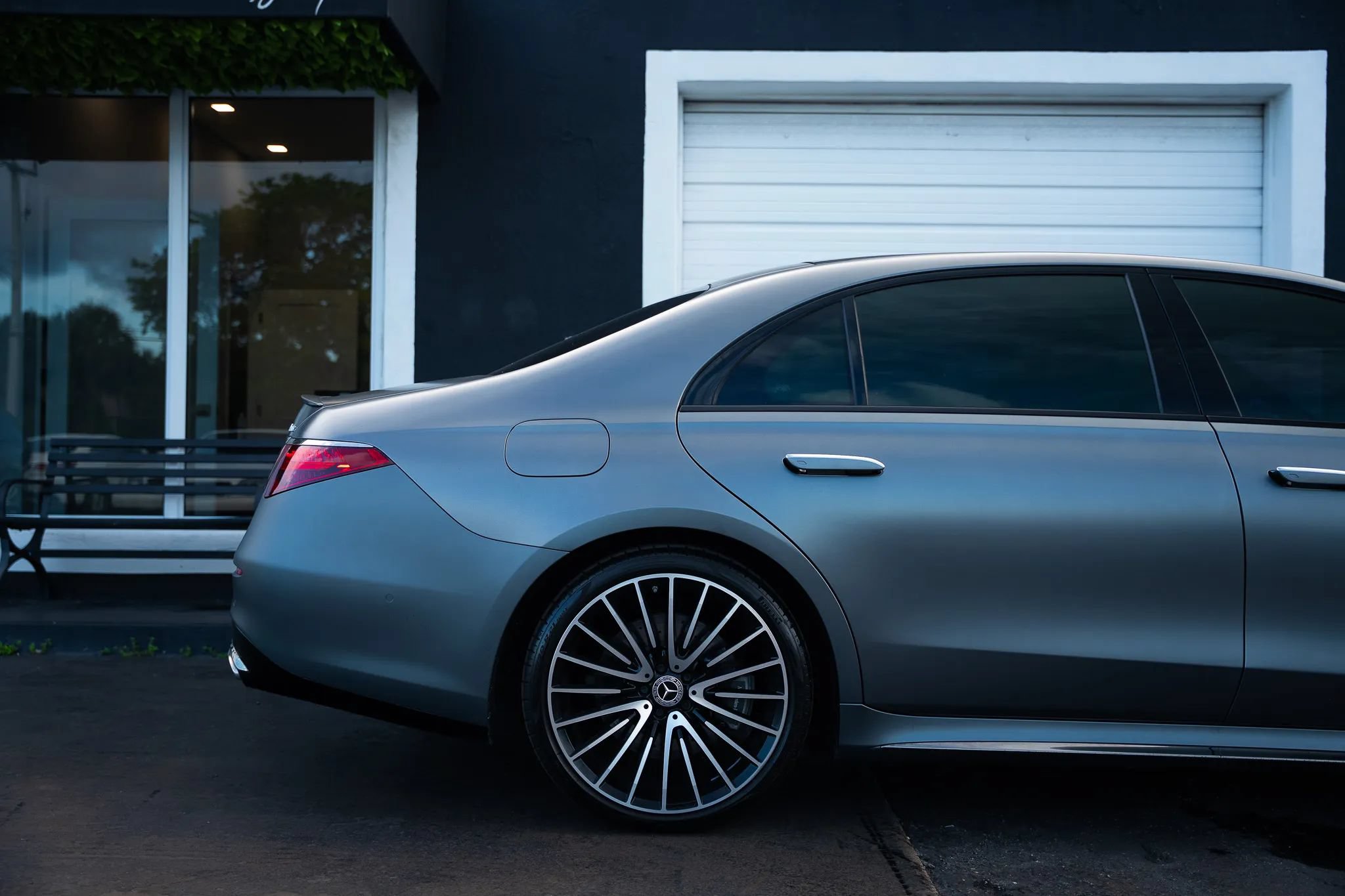 Used 2023 Mercedes-Benz S 580 4MATIC Sedan w/ AMG Line image 8