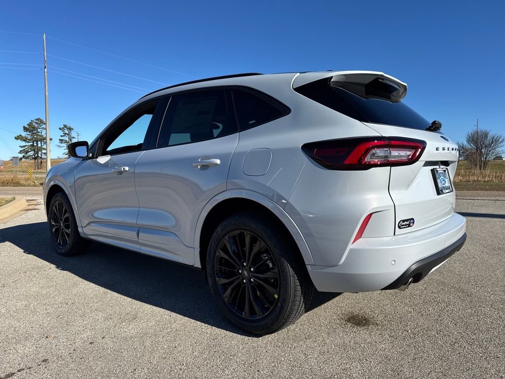 New 2026 Ford Escape ST-Line Elite image 10