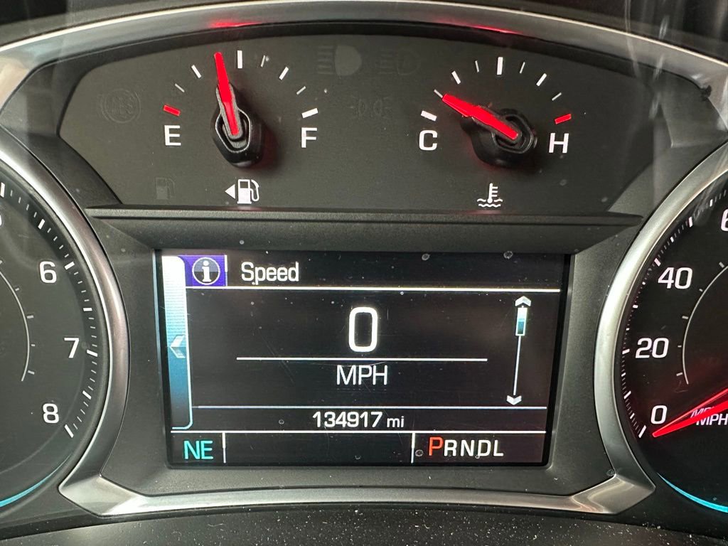 Used 2018 Chevrolet Equinox LT w/ Sun & Infotainment Package image 6