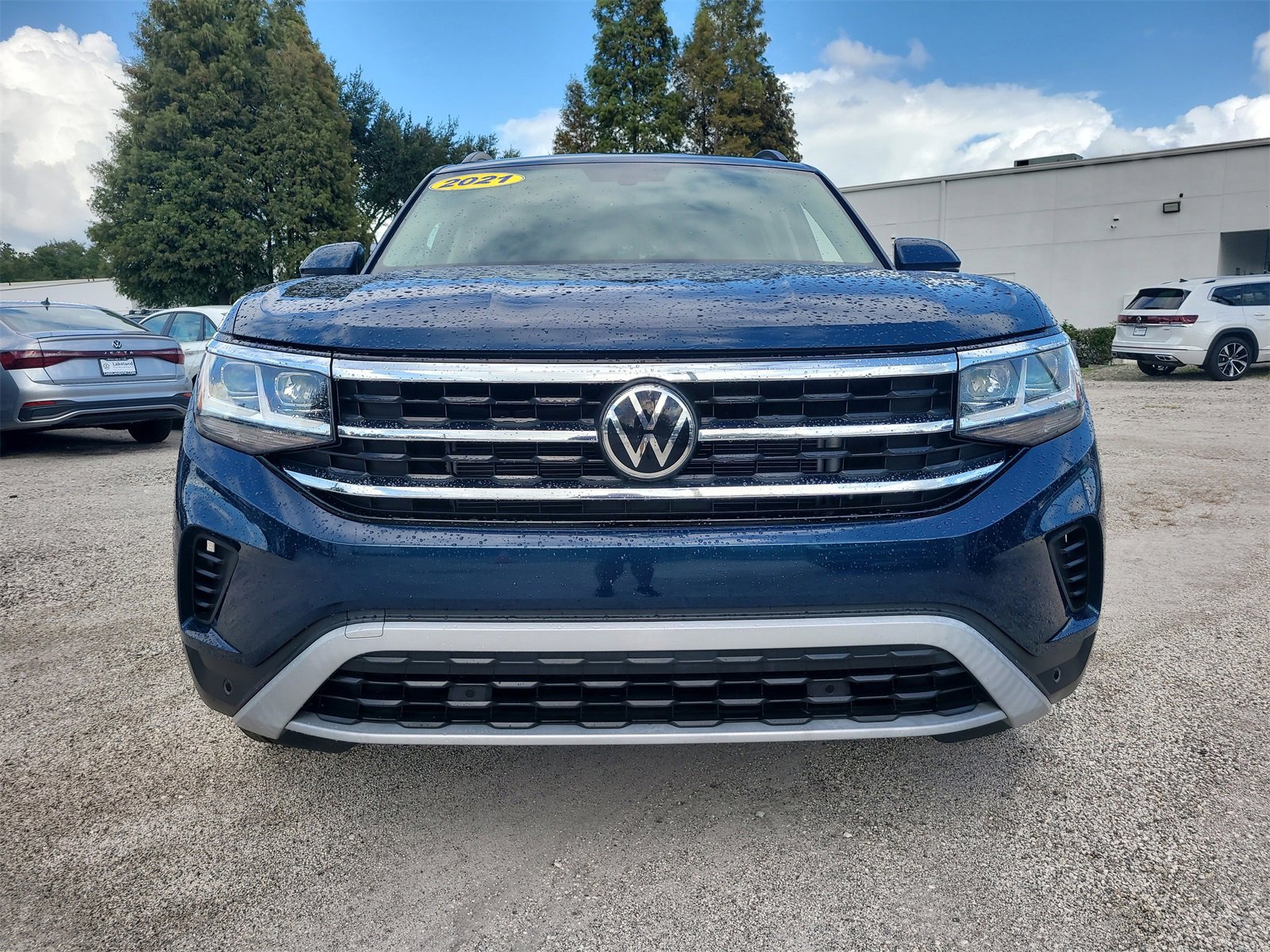 Used 2021 Volkswagen Atlas SE image 3