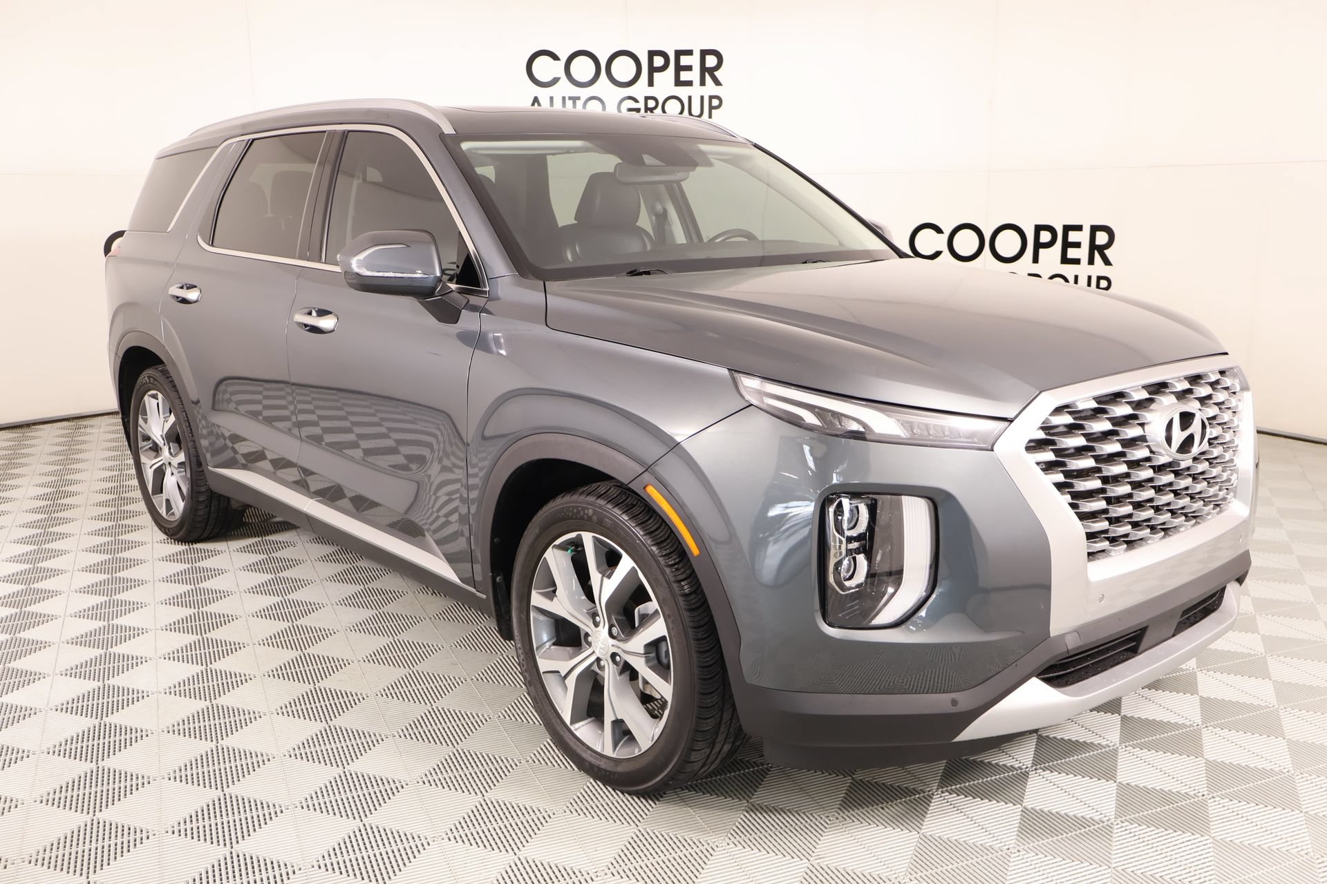 Used 2022 Hyundai Palisade SEL w/ 8P Bench Seat Package AWD/4WD image 1