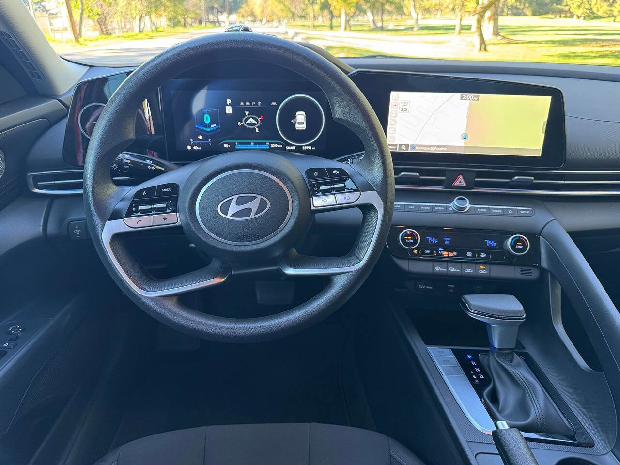 Used 2024 Hyundai Elantra SEL image 18