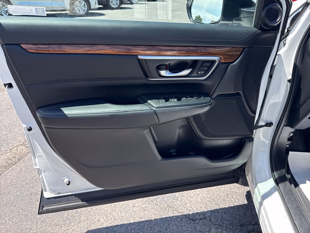 Used 2020 Honda CR-V Touring image 10