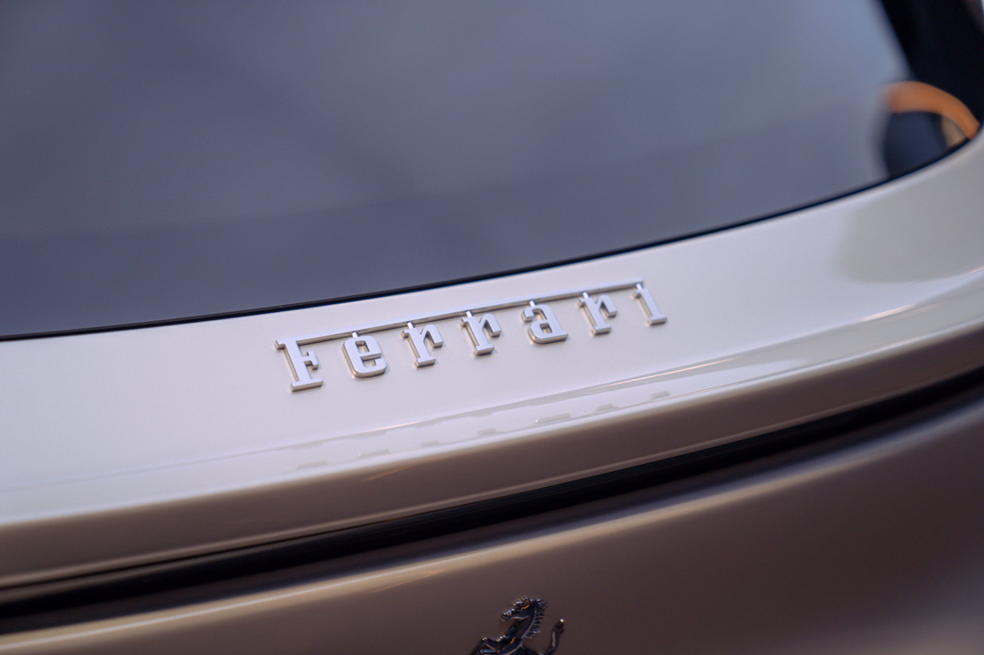 Used 2025 Ferrari Purosangue AWD/4WD image 32