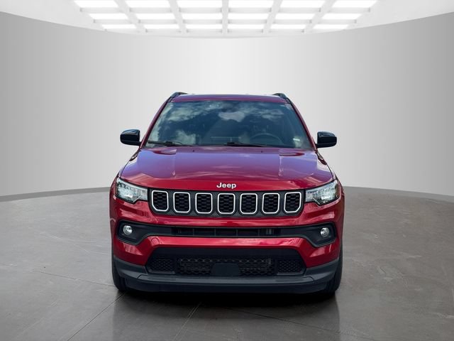 Certified 2024 Jeep Compass Latitude AWD/4WD image 2