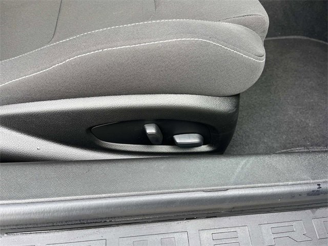 Used 2022 Chevrolet Camaro LT image 17