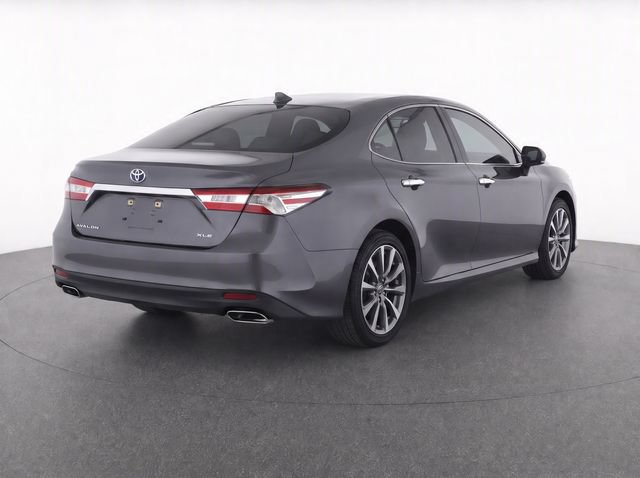 Used 2014 Toyota Avalon XLE Touring FWD image 4