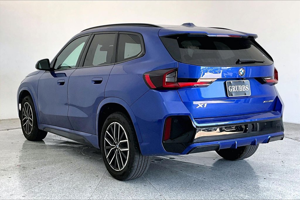 Used 2025 BMW X1 xDrive28i AWD/4WD image 15