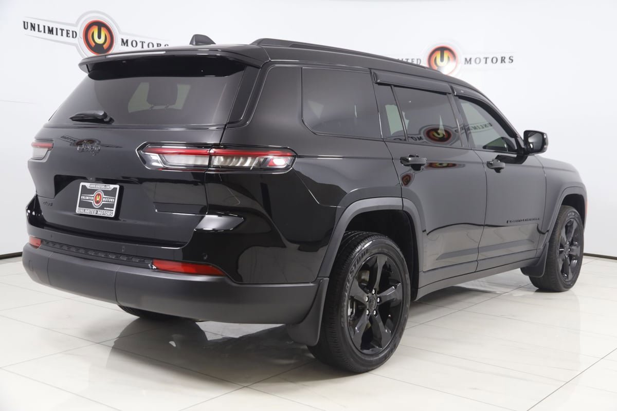 Used 2023 Jeep Grand Cherokee L Laredo AWD/4WD image 3