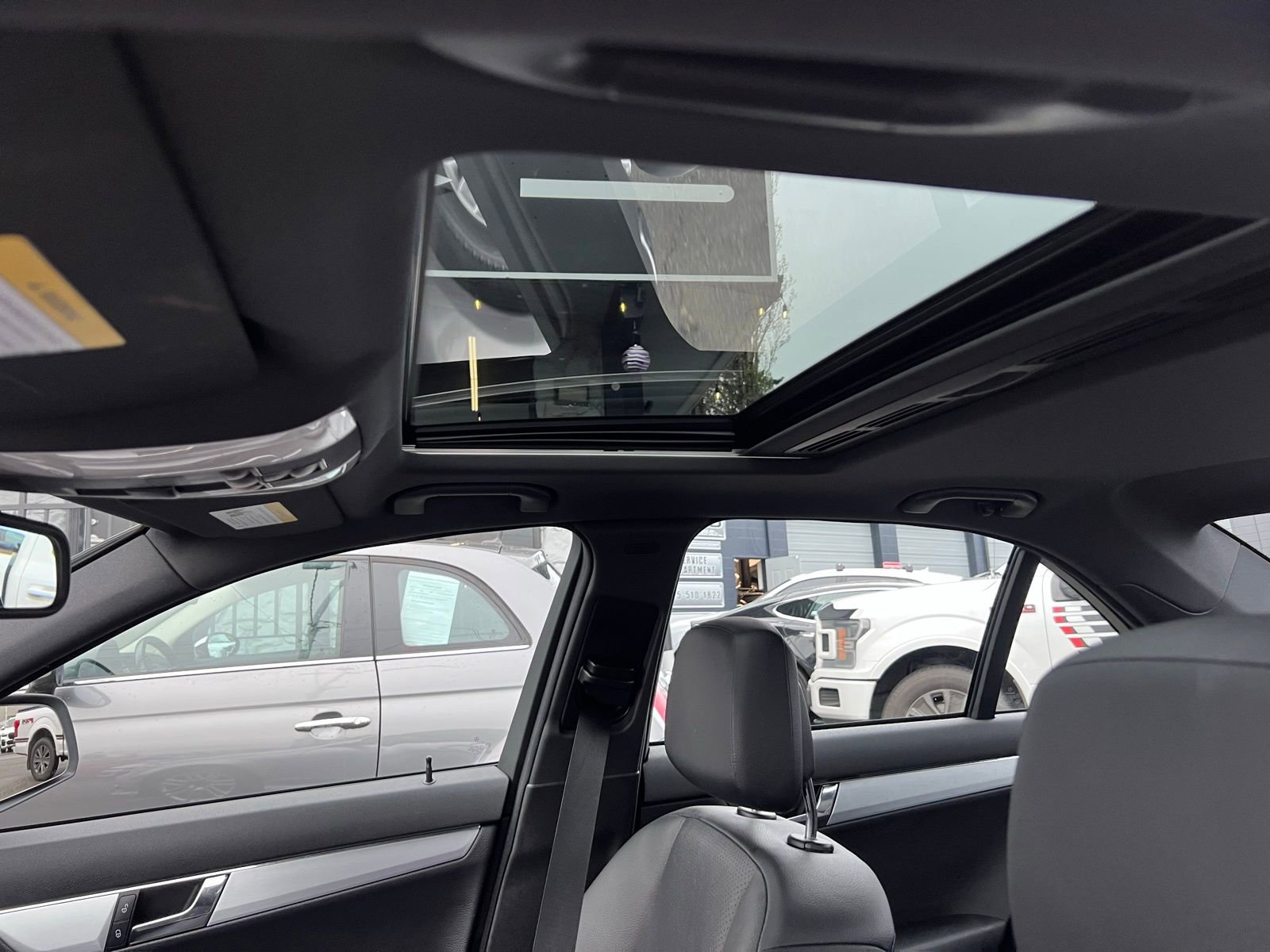 Used 2008 Mercedes-Benz C 300 Sedan image 17