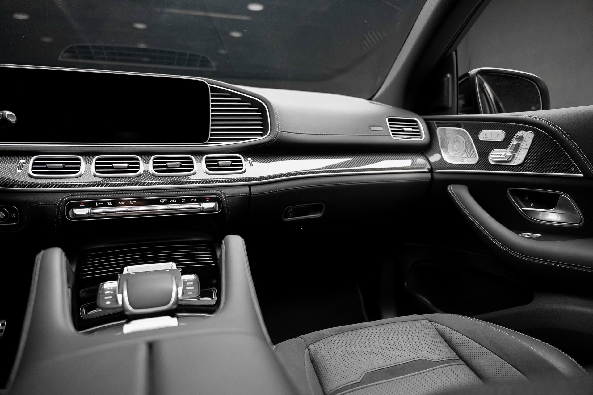 Used 2024 Mercedes-Benz GLE 53 AMG 4MATIC Coupe image 44