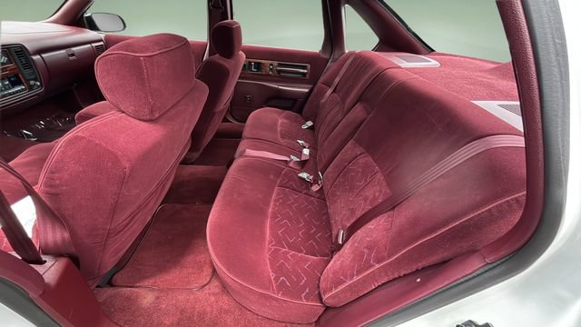 Used 1996 Chevrolet Caprice SS RWD image 19