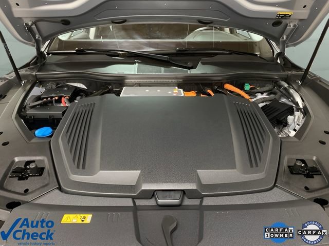 Used 2023 Audi e-tron Premium Plus w/ Premium Plus Package image 91
