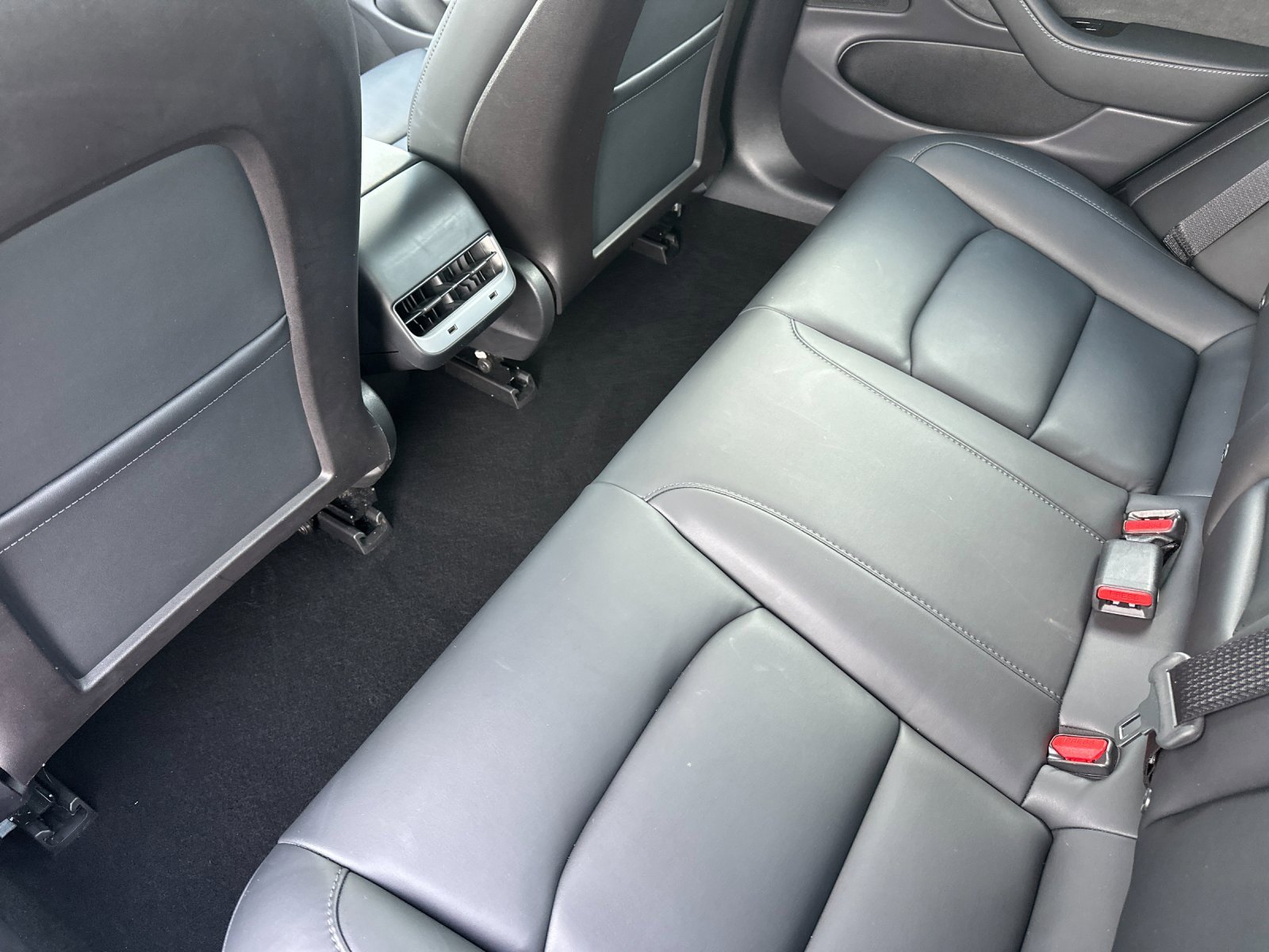 Used 2019 Tesla Model 3 Standard Range Plus image 12