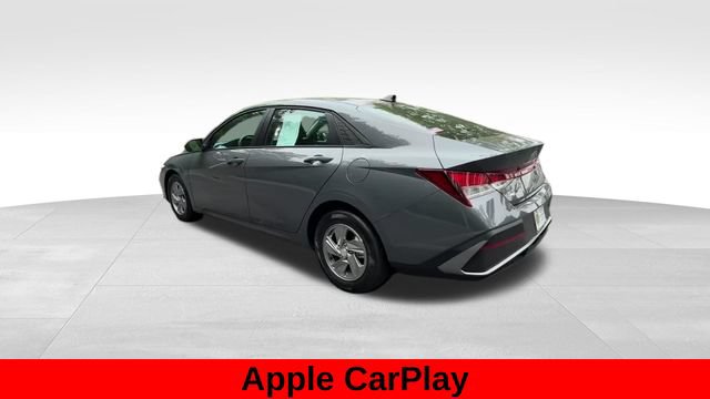 Used 2026 Hyundai Elantra SE w/ Cargo Package FWD image 6