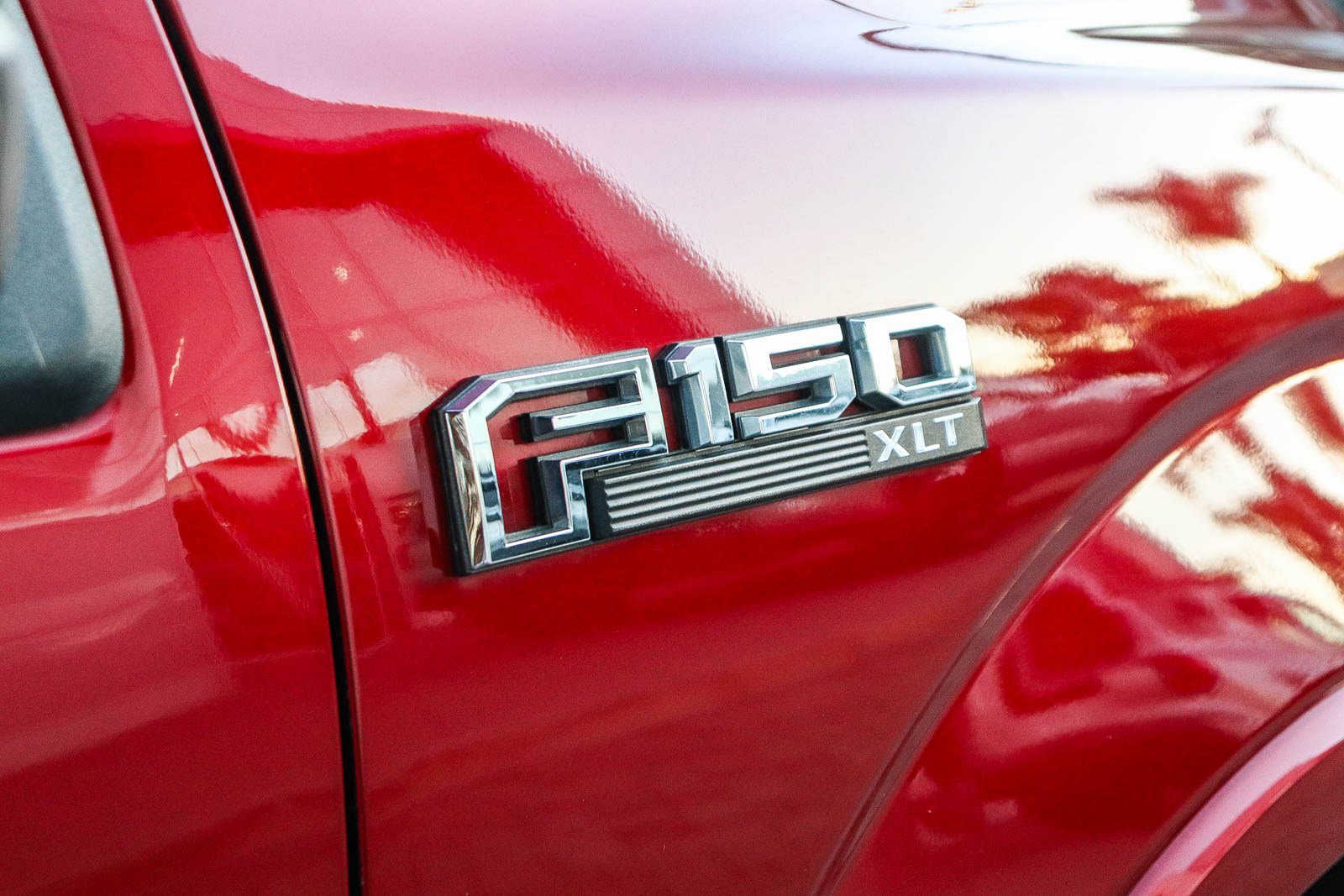 Used 2019 Ford F150 XLT w/ Equipment Group 302A Luxury image 7