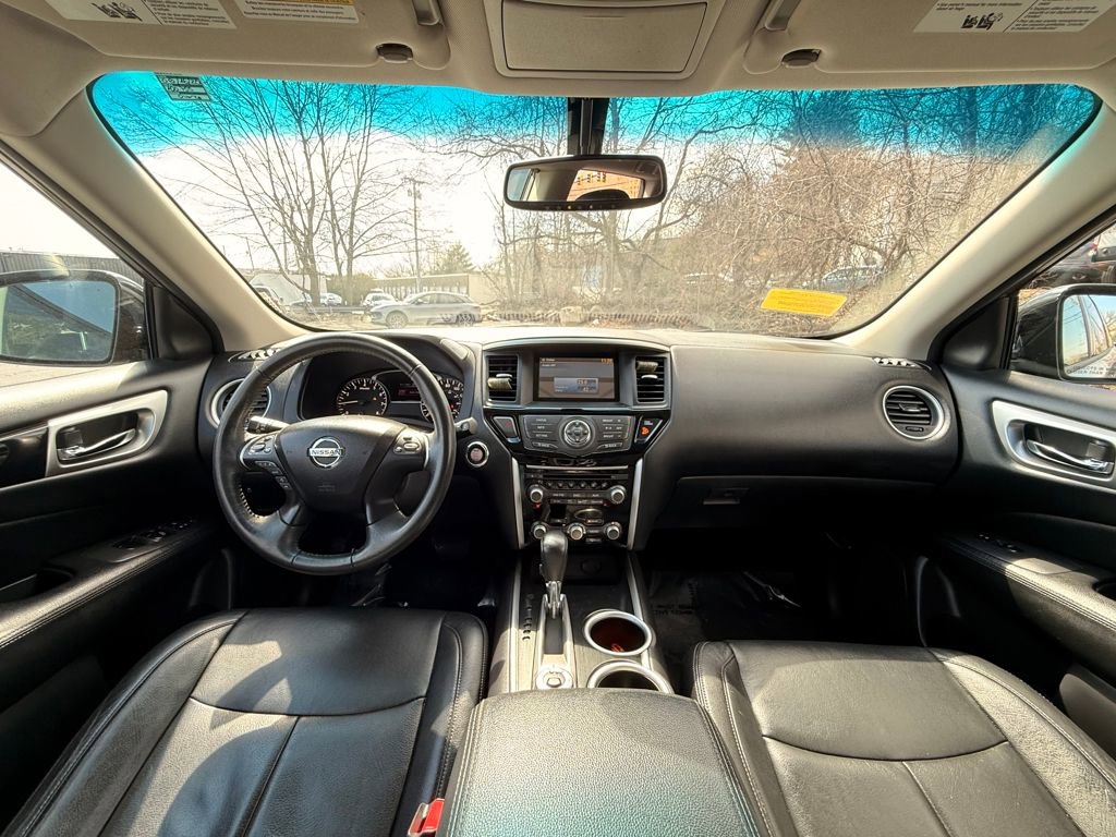 Used 2016 Nissan Pathfinder SV image 17